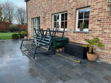Pergola matterne brustor avec screens intégrés