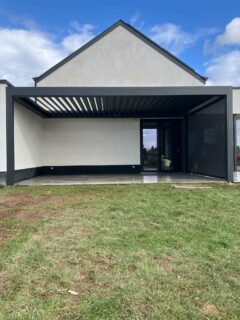 Pergola matterne outdoor à lames orientables