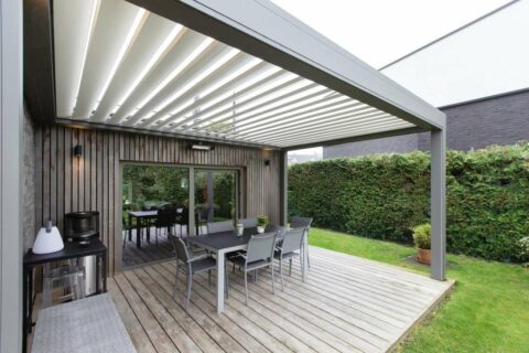 Pergola pour terasse gris anthracite